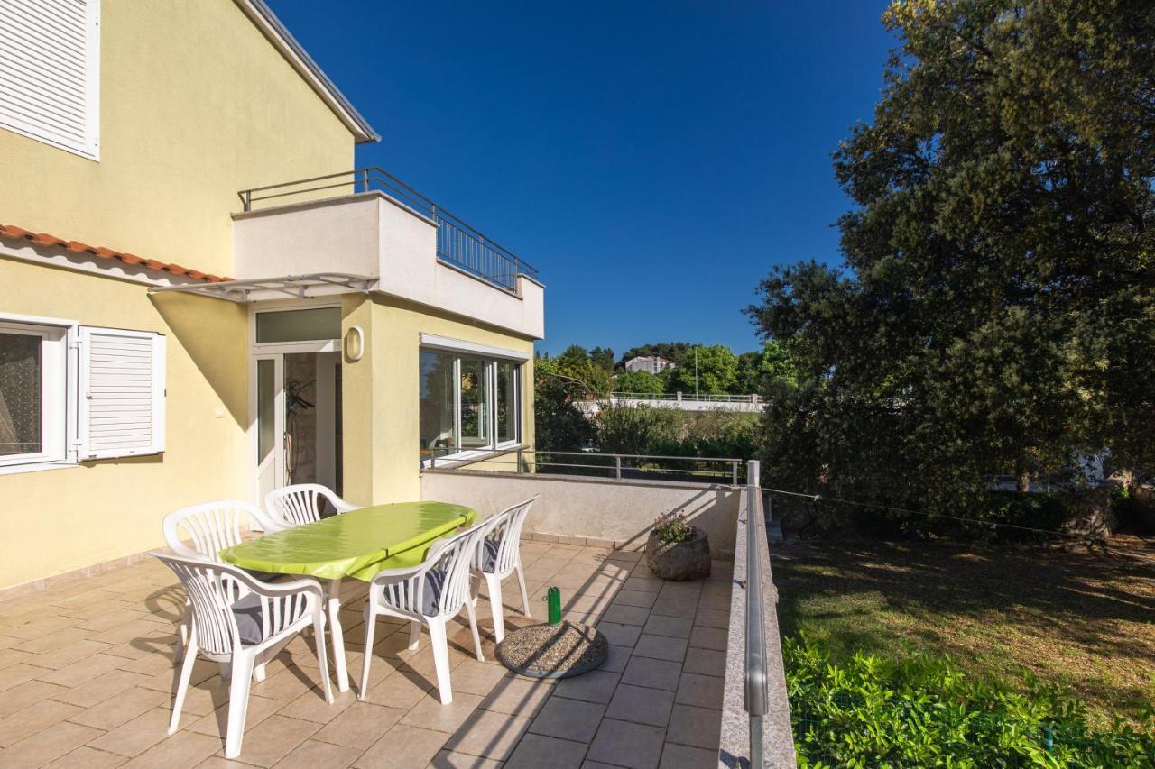 Apartment Portapisana Just 50M From The Beach Krk Town Exterior photo