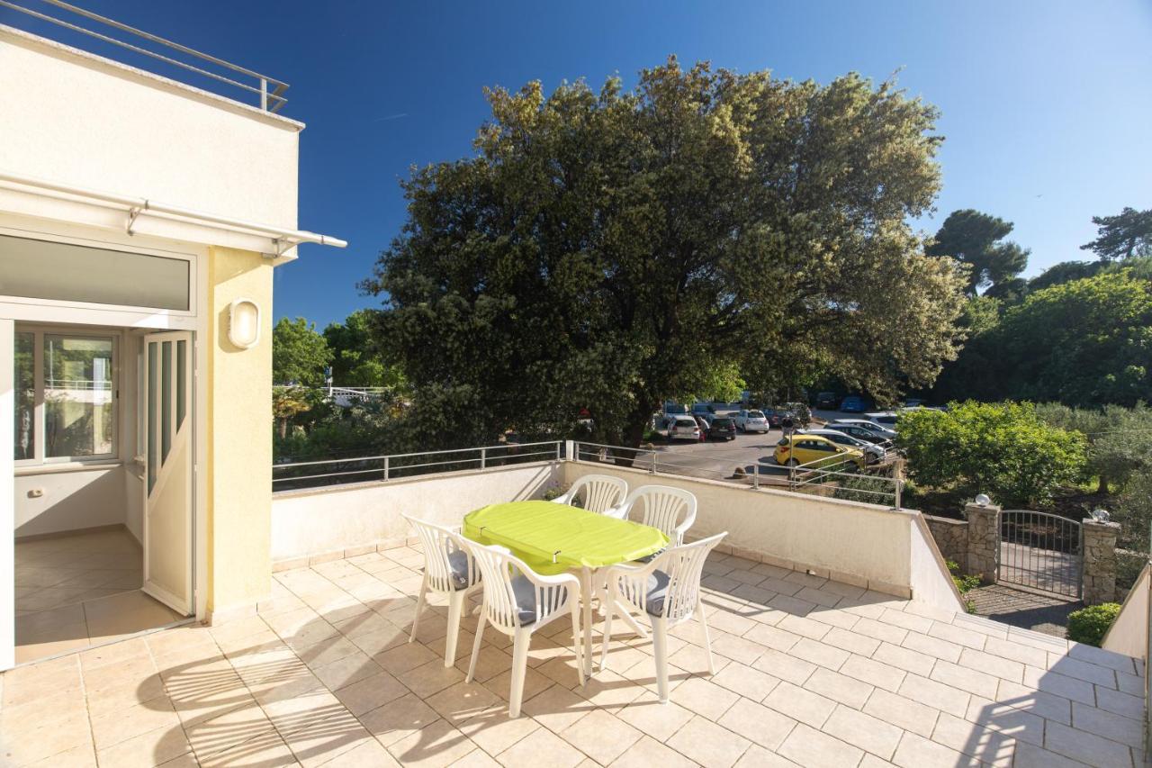 Apartment Portapisana Just 50M From The Beach Krk Town Exterior photo